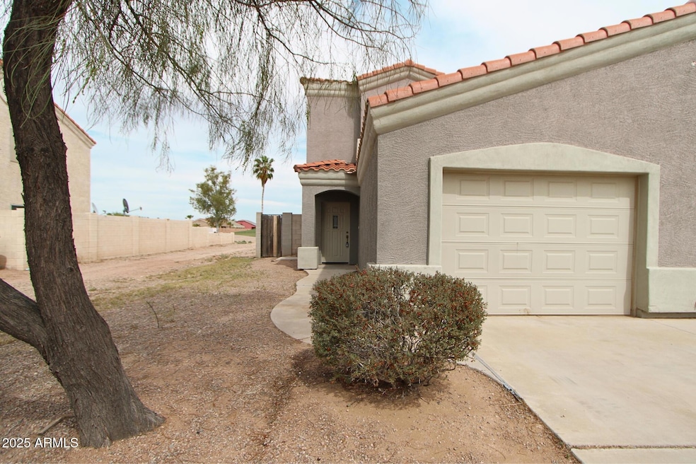 15237 S Moon Valley Rd unit A, Arizona City, AZ 85123 - photo 1