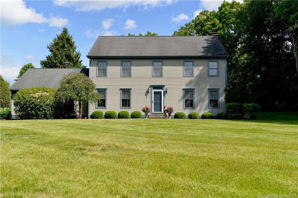 38 Walnut Tree Hill RoadSandy Hook, CT