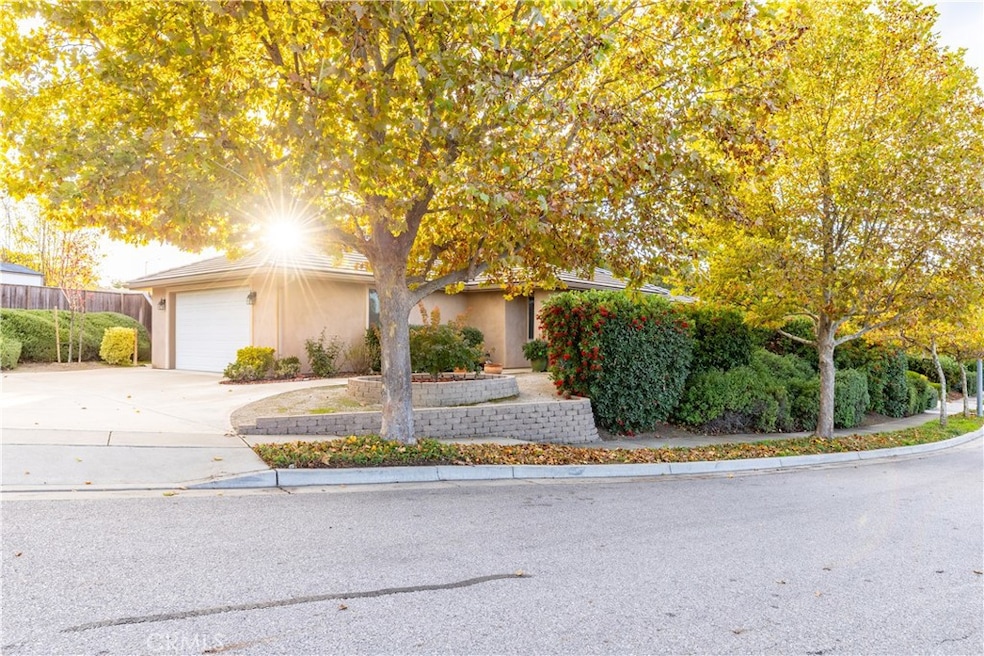 613 Navajo Ave, Paso Robles, CA 93446 - photo 1