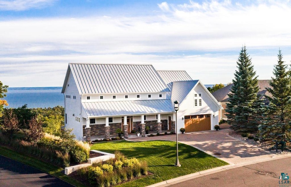 3725 N Ridge Rd, Duluth, MN 55804 - photo 1