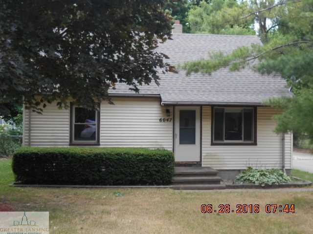 6047 Schafer Rd, Lansing, MI 48911 - photo 1