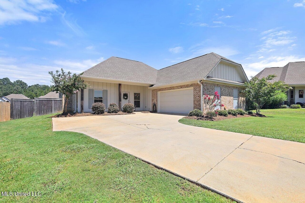 807 Barrington Ct