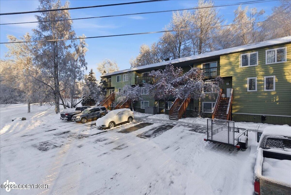 311 Lynnwood Dr unit 4, Anchorage, AK 99518 - photo 1