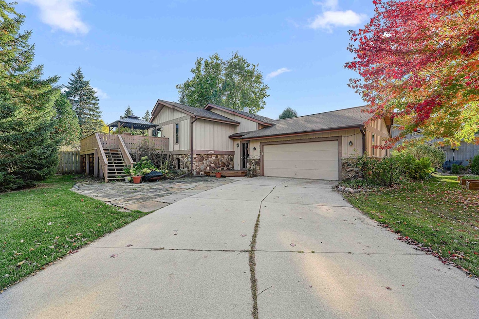 Under Contract $299,900