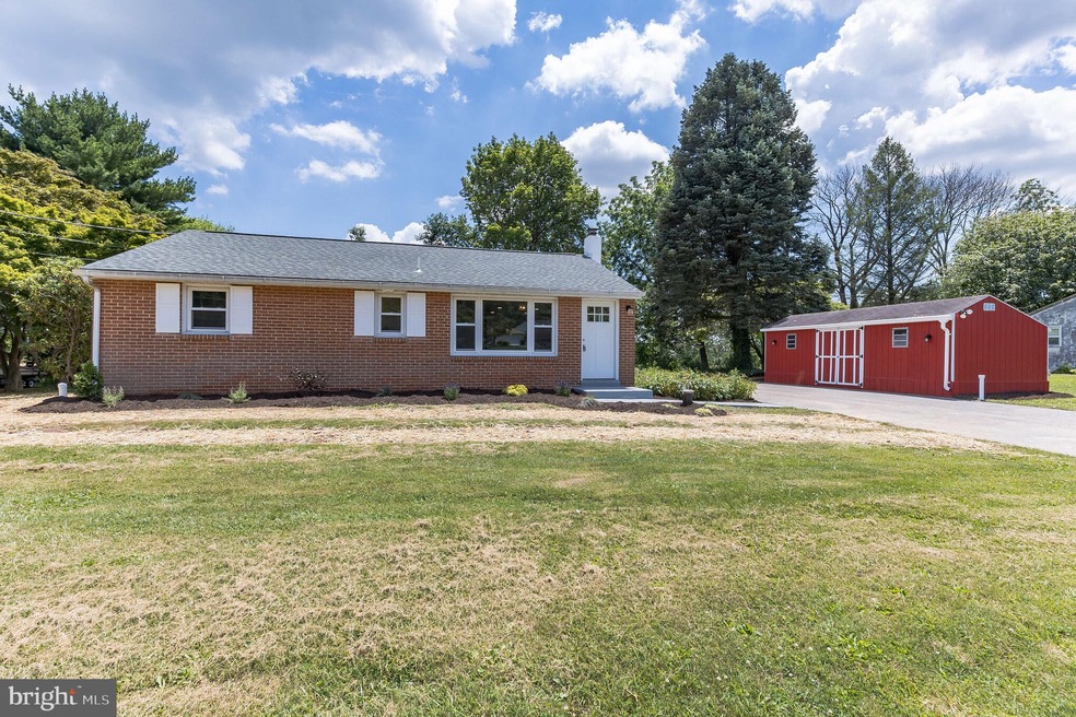 22 Maple Ave, Boyertown, PA 19512 - photo 1