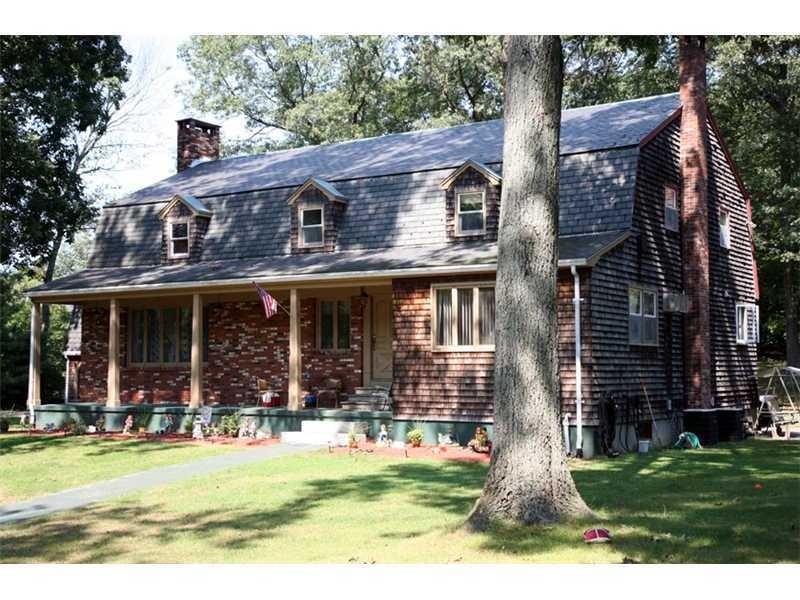 139 Boardman Ave, Cumberland, RI 02864 - photo 1