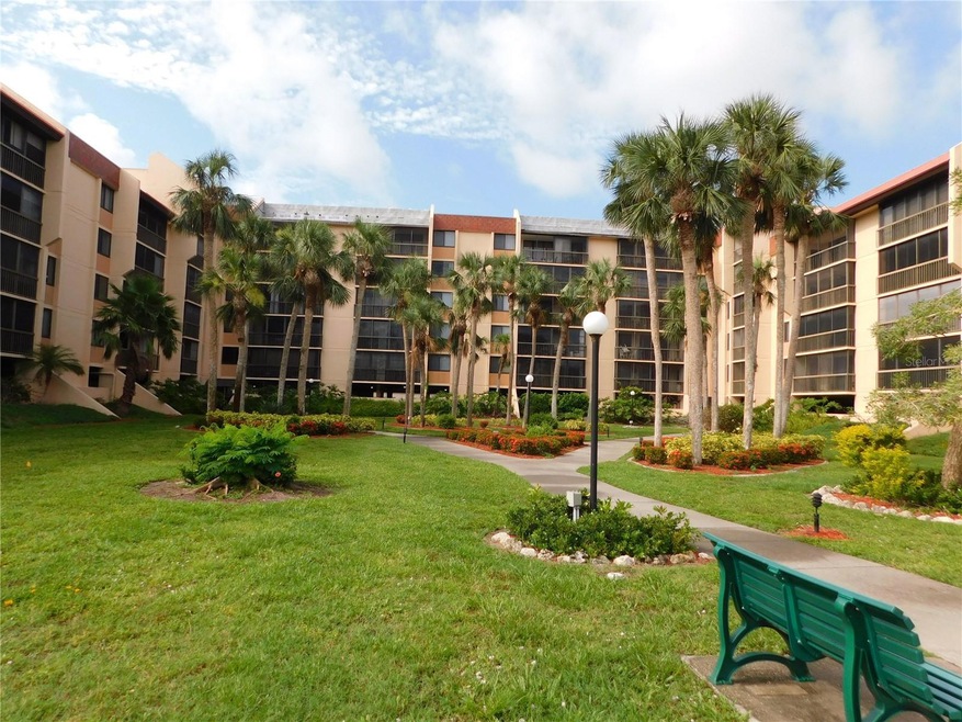 Wanamaker House unit 616, Port Charlotte, FL 33952 - photo 1