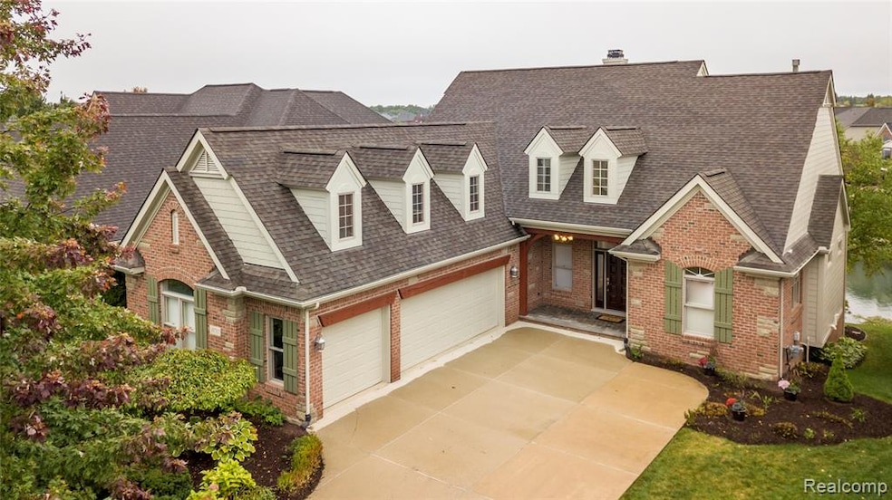 Welcome Home to 10781 Cliffview Dr, South Lyon MI