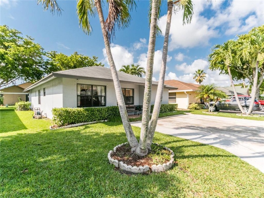 1364 Pines Ln, West Palm Beach, FL 33415 - photo 1