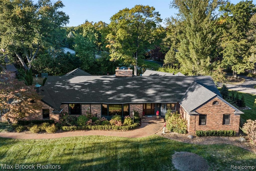 4165 Nearbrook Rd, Bloomfield Hills, MI 48302 - photo 1