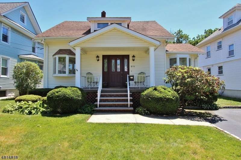 511 Walnut St, Dunellen, NJ 08812 - photo 1