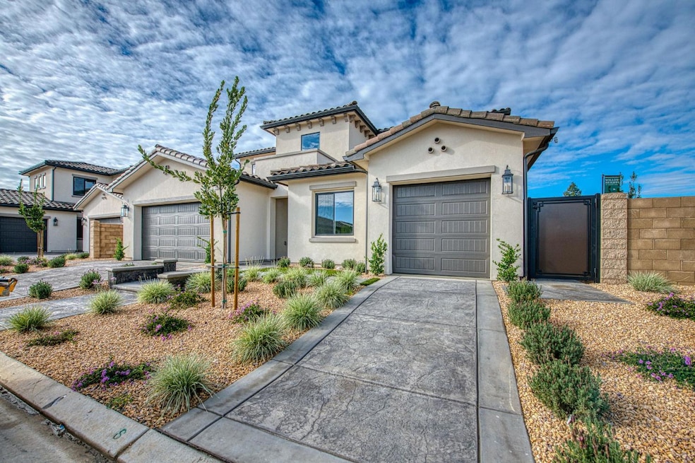 11429 N Live Oak Dr, Clovis, CA 93619 - photo 1