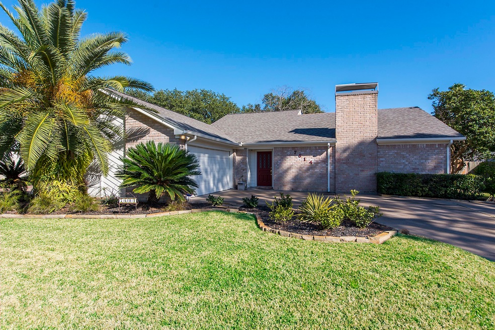 7614 Virginia Water Ln, Houston, TX 77095 - photo 1