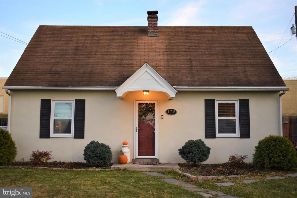 178 W Reliance Rd, Telford, PA 18969 - photo 1