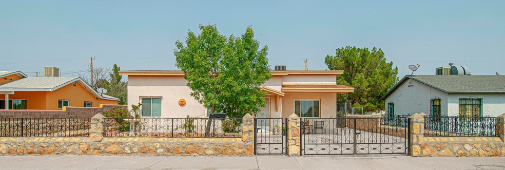 7539 Hacienda Ave, El Paso, TX 79915 - photo 1
