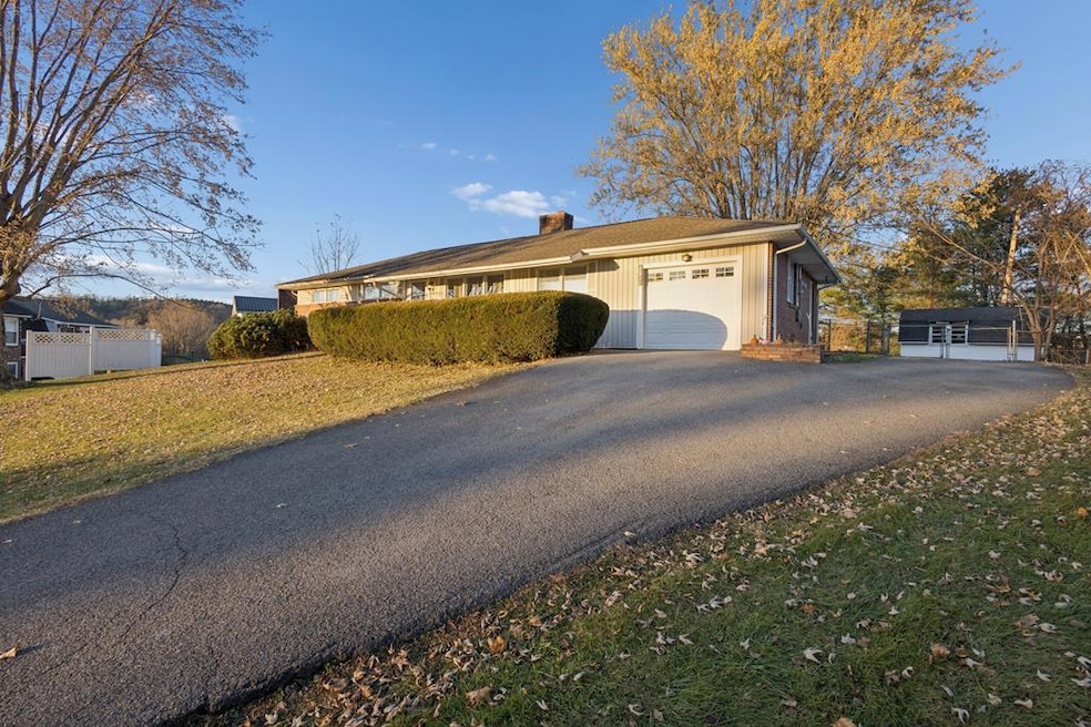 Under Contract $225,000