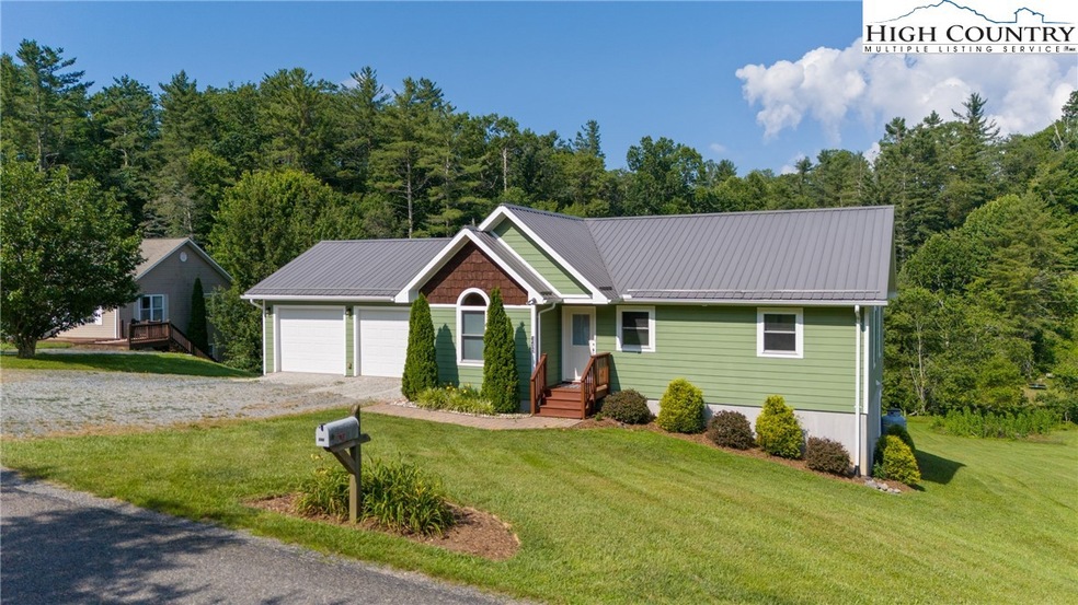 Under Contract $589,000 • Co-Listing Agent