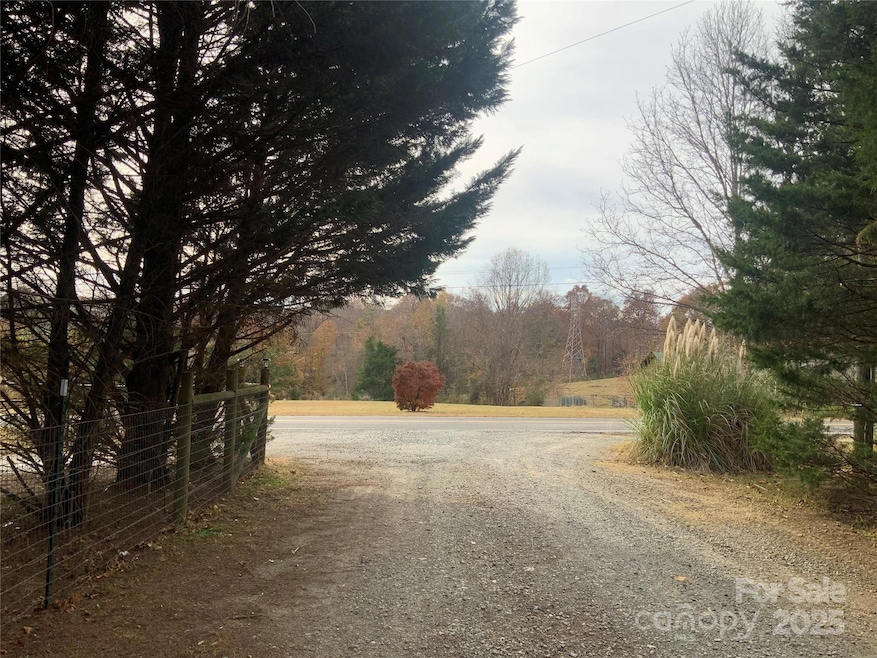 Gravel road off of main rd