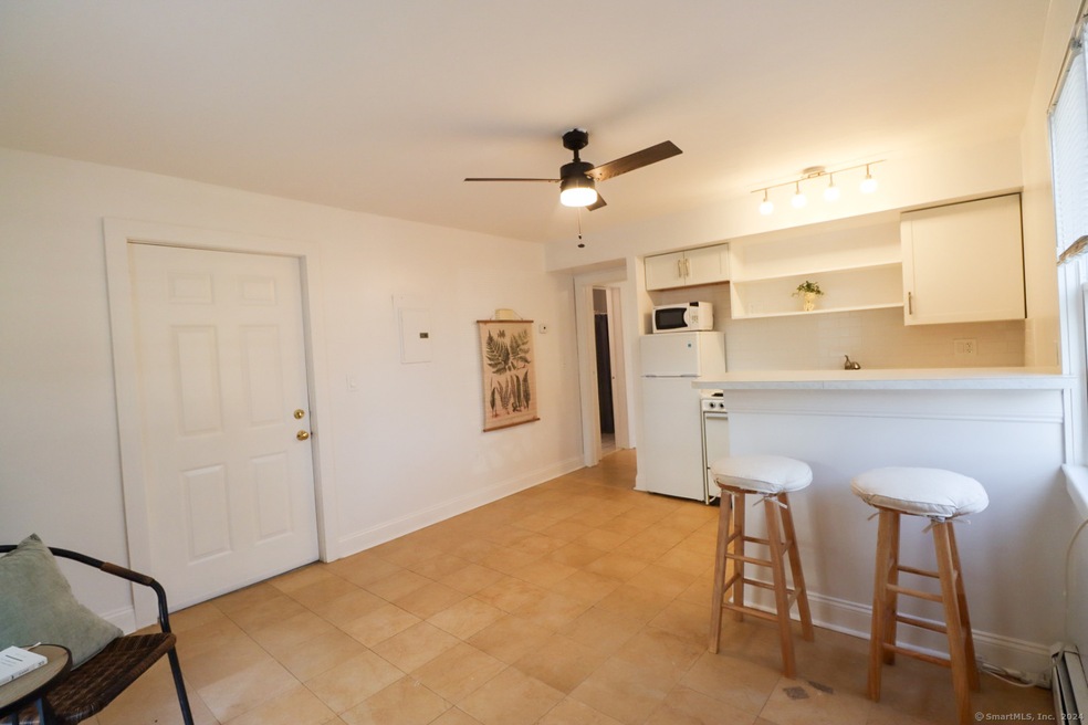 51 Franklin St unit 2, New London, CT 06320 - photo 1