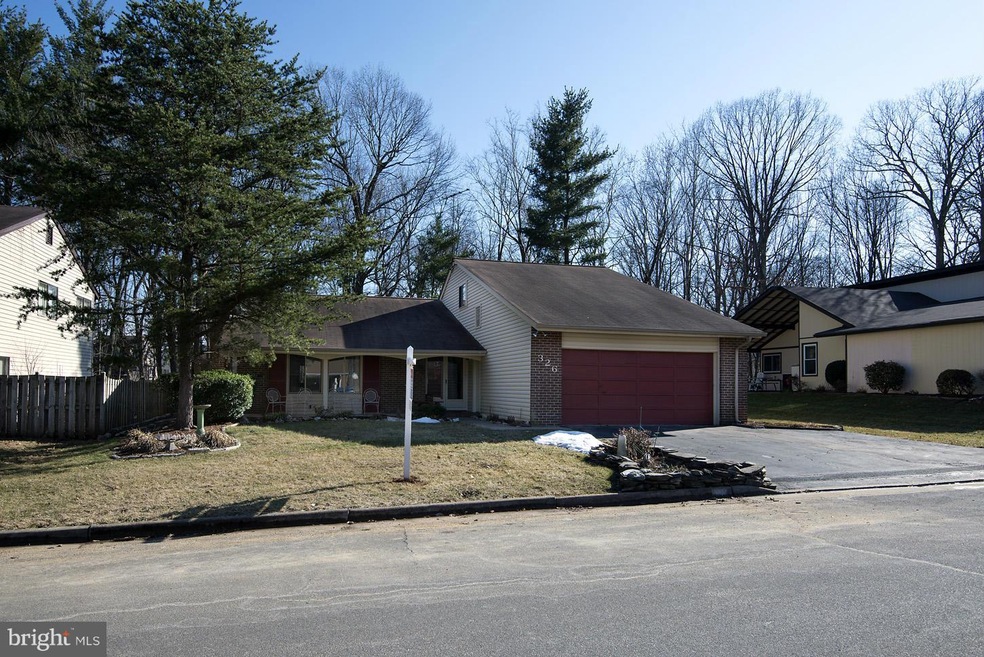 326 Avondale Dr, Sterling, VA 20164 - photo 1