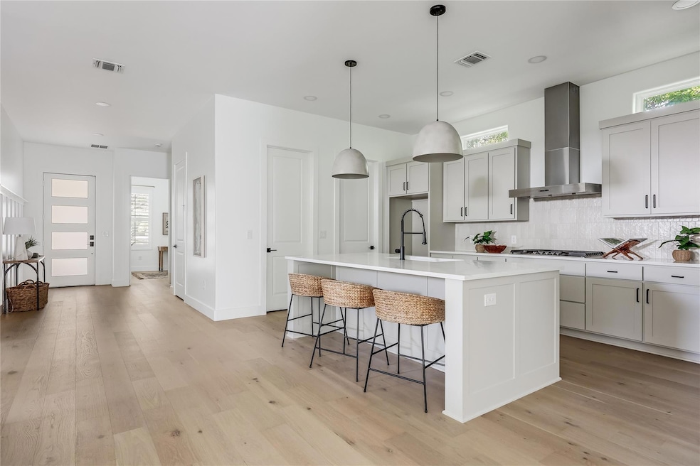 1809 Pasadena Dr, Austin, TX 78757 - photo 1