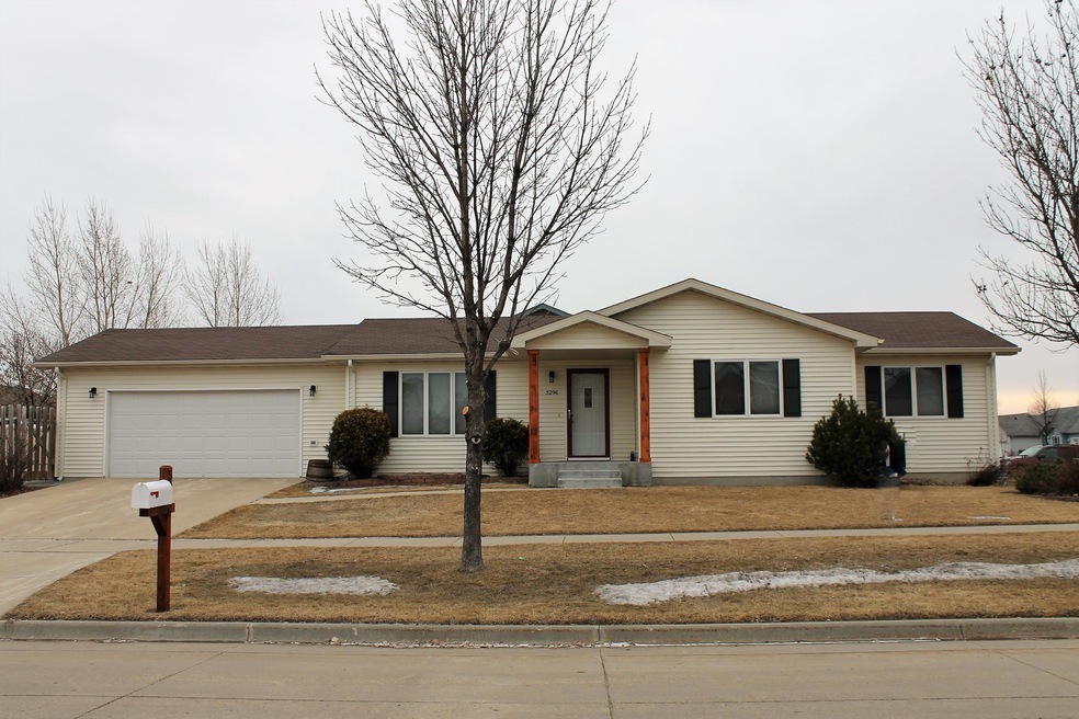 5296 7th Ave N GF