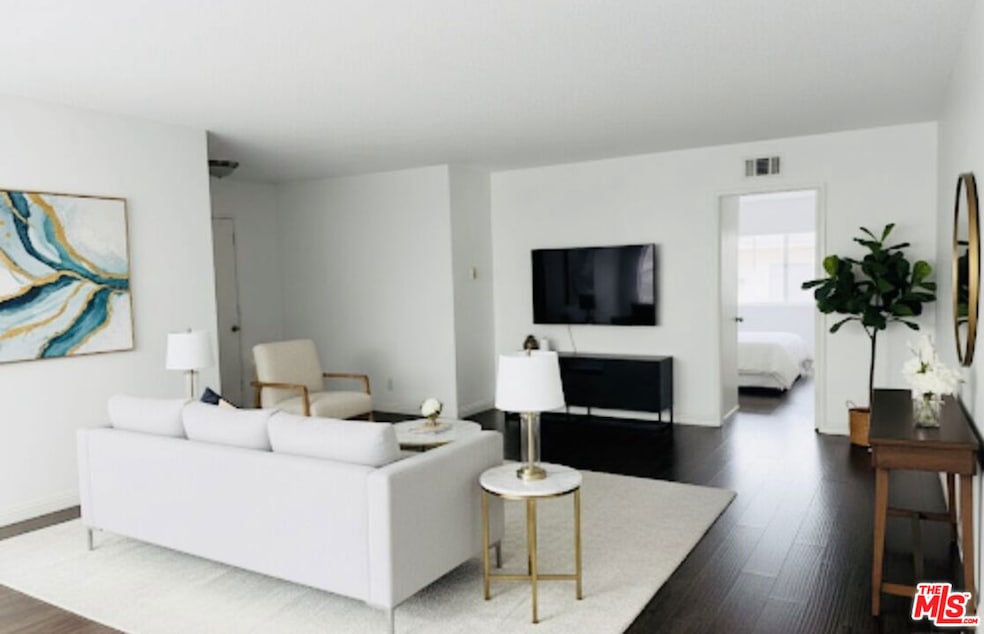 1475 S Wooster St unit 3, Los Angeles, CA 90035 - photo 1