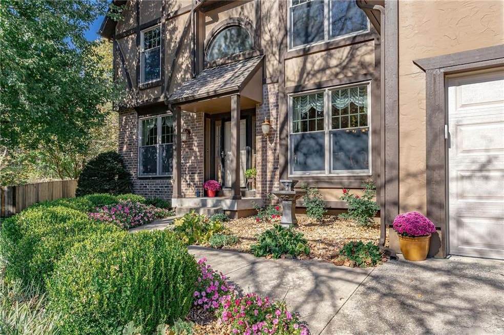 5301 Alden St, Shawnee, KS 66216 - photo 1