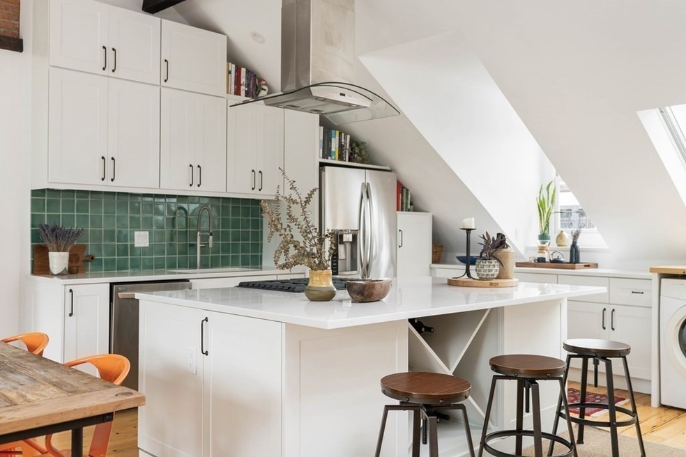 198 W Springfield St unit 4, Boston, MA 02118 - photo 1