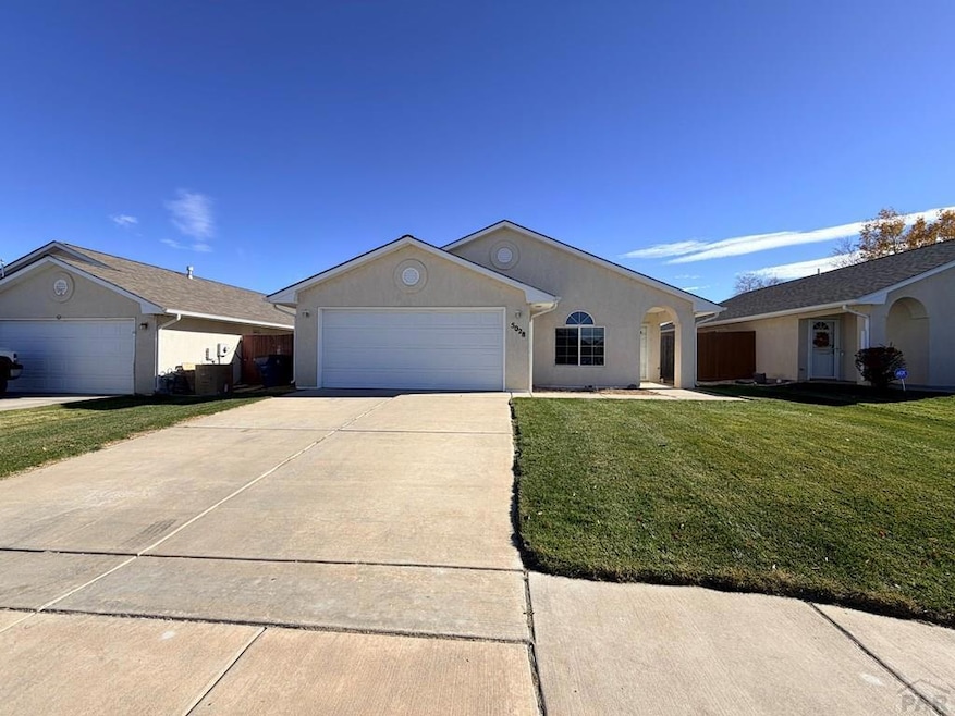5028 Sage St, Pueblo, CO 81005 - photo 1
