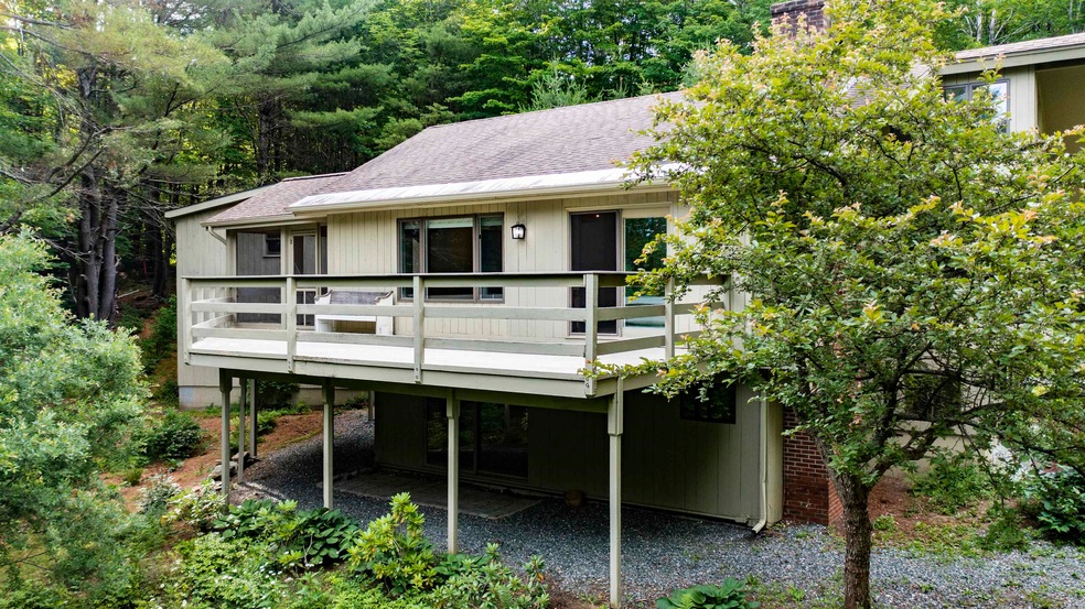 2405 Willard Rd, Quechee, VT 05059 - photo 1