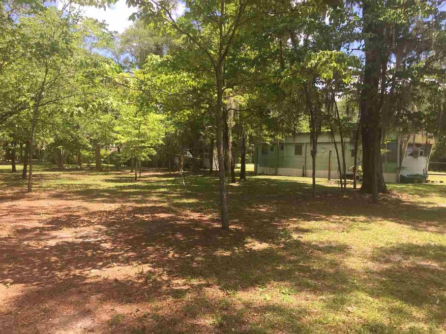 83 Franklin Dr, Crawfordville, FL 32327 - photo 1