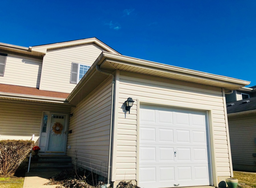 Spacious duplex!