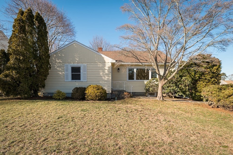 15 Beach Rd, Gloucester, MA 01930 - photo 1