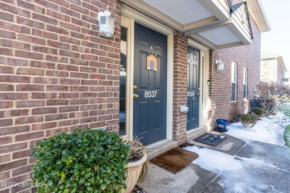 8537 Grand Neptune Dr unit 2001, Louisville, KY 40228 - photo 1