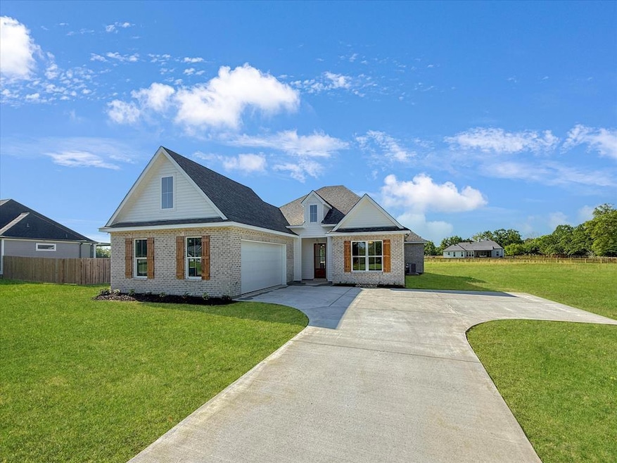 6 N Caesar Oaks Dr, Carriere, MS 39426 - photo 1