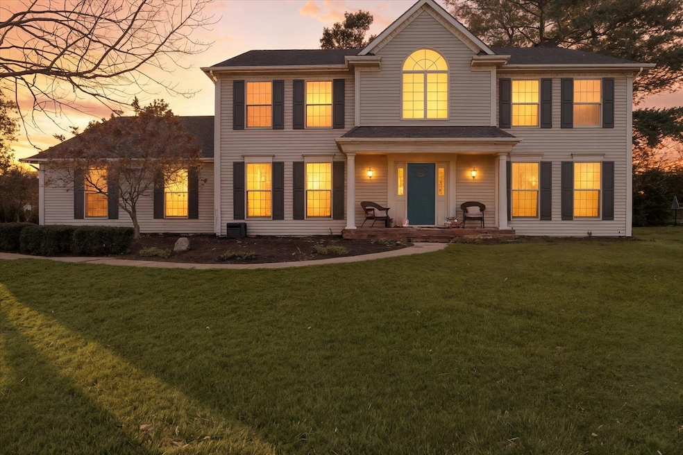 51635 Fox Pointe Ln, Granger, IN 46530 - photo 1