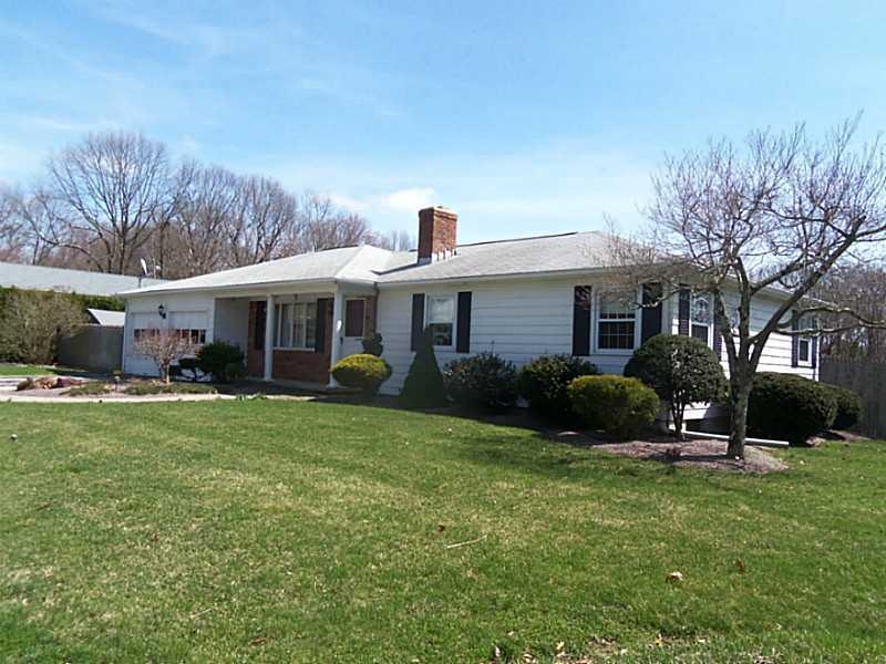 43 Bayview Dr, West Warwick, RI 02893 - photo 1