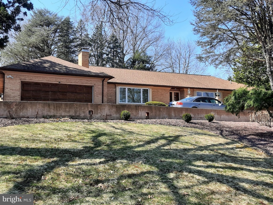 838 Kiehl Dr, Lemoyne, PA 17043 - photo 1