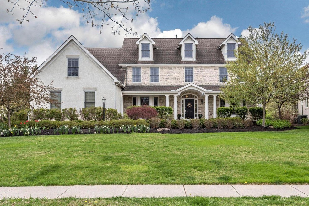 9876 Glasgow Ct, Dublin, OH 43017 - photo 1