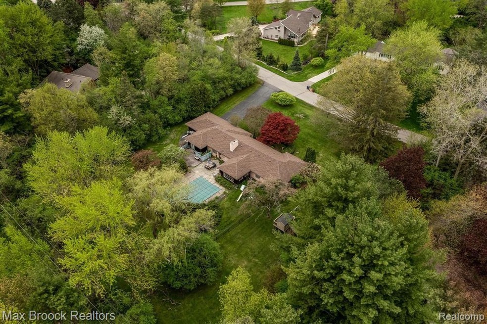 11-web-or-mls-6161 Old Orchard Drive Bloomfield To