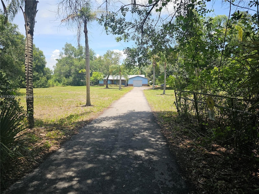 2050 Evans Rd, Labelle, FL 33935 - photo 1