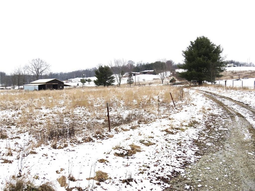 5 acres with horse barn