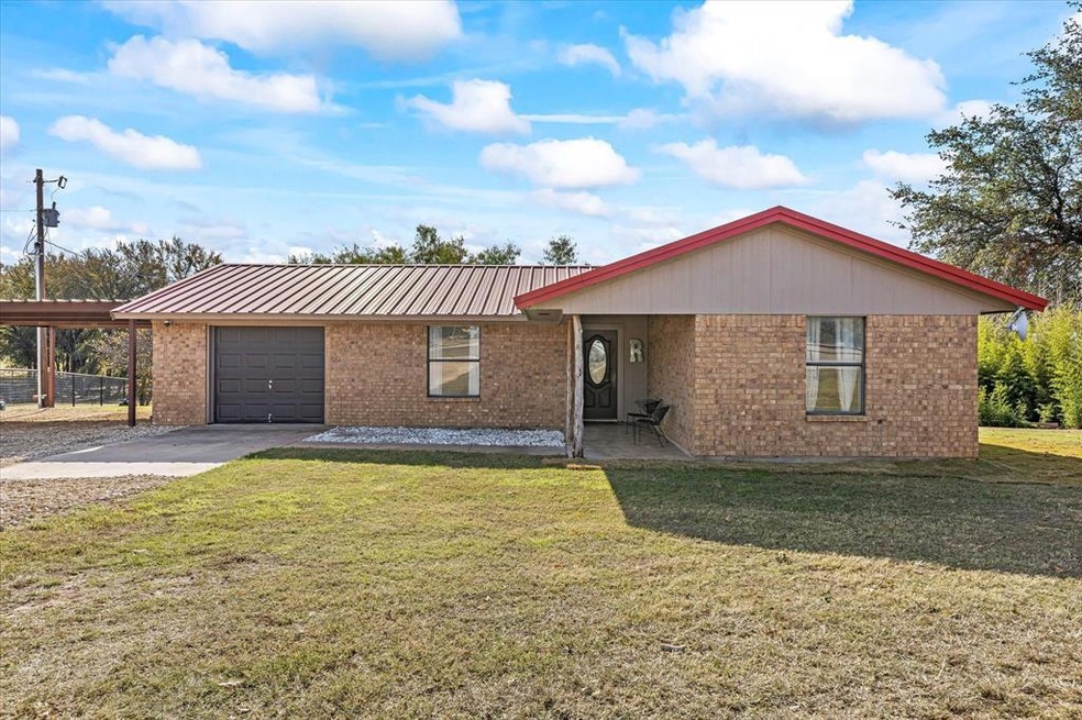208 Walden Rd, Weatherford, TX 76087 - photo 1