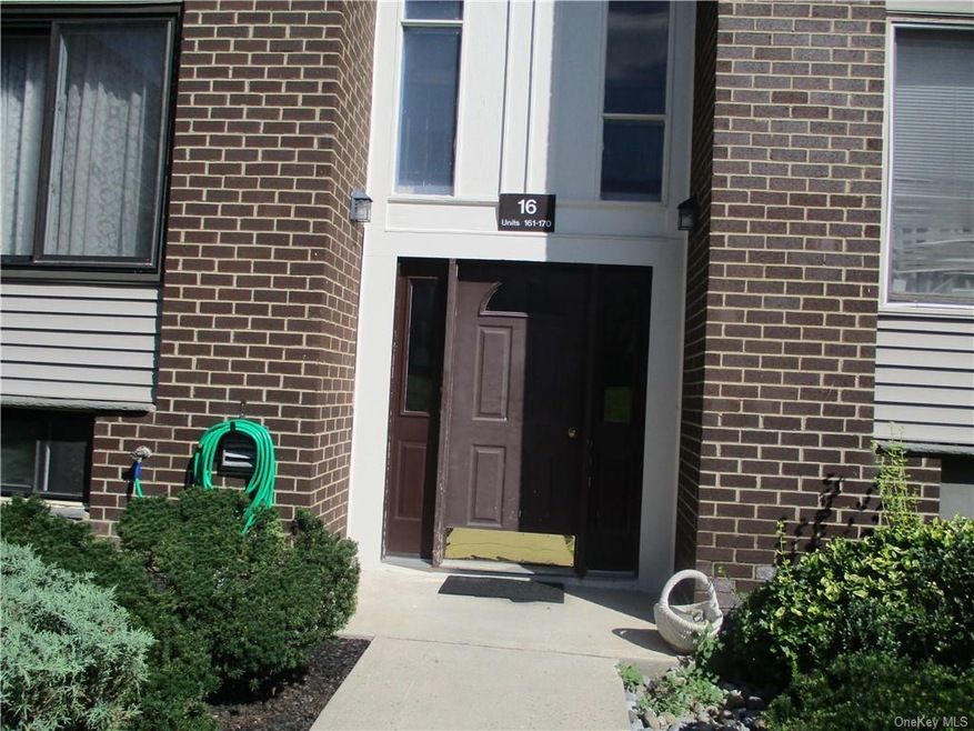 164 Country Club Ln unit 164, Pomona, NY 10970 - photo 1