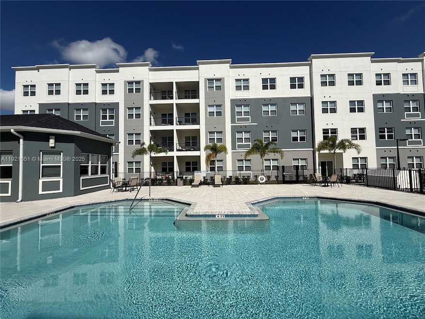1210 Southstation unit 201, Orlando, FL 32809 - photo 1