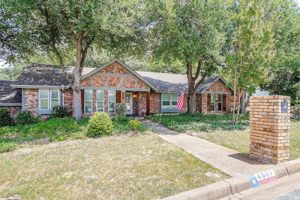 4801 Willow Run Ct, Fort Worth, TX 76132 - photo 1