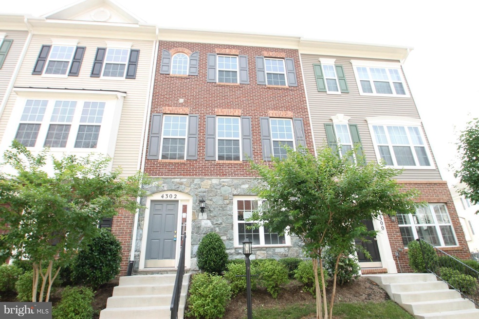 4302 Potomac Highlands Cir unit 43, Triangle, VA 22172 - photo 1