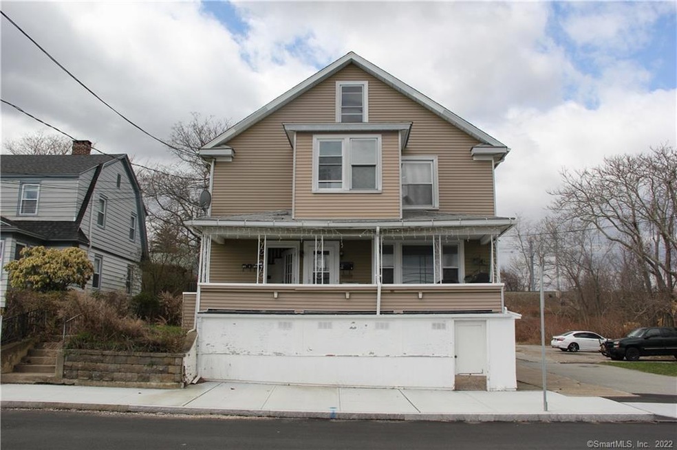 113 Pequot Ave unit 3, New London, CT 06320 - photo 1