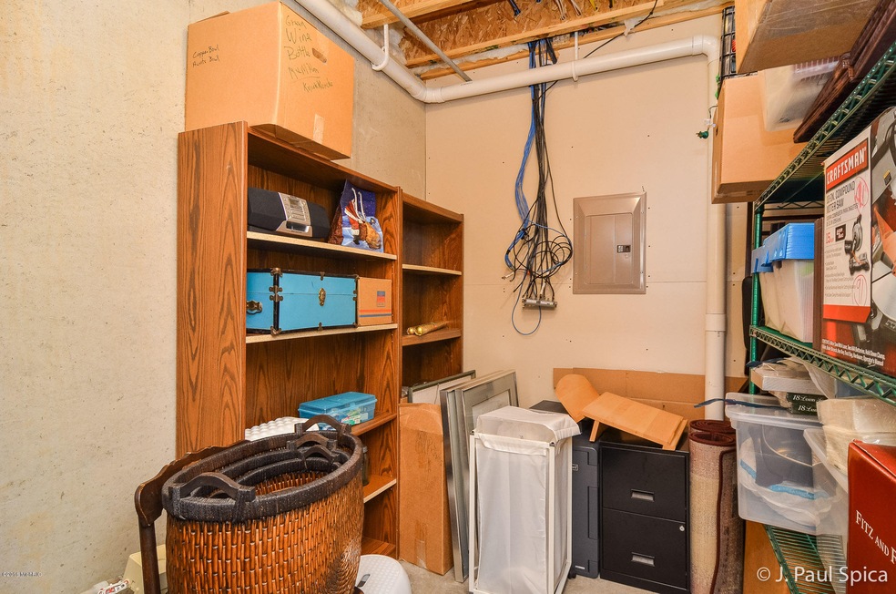 1240 Coopers Pass SW unit 15, Byron Center, MI 49315 - photo 1